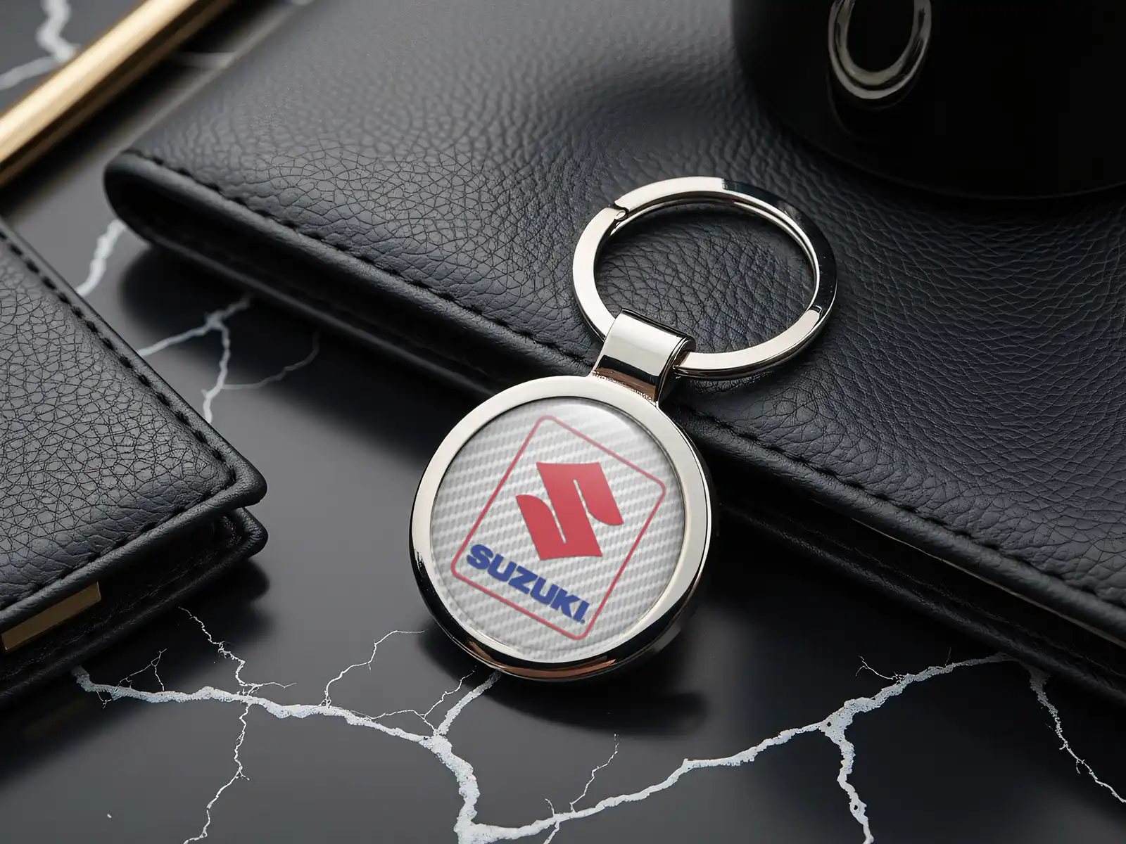 Suzuki Llavero Metal Personalizado Logo Limited